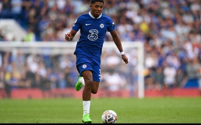 100億円DFフォファナが早速非難の的に…「信じられない」