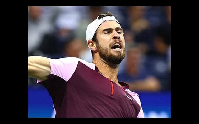  ハチャノフ、キリオス撃破で4強 