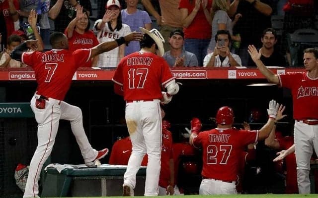 【MLB】豪快弾の大谷翔平に水かけて祝福「毎回やれたらいいね」　発案者が語る狙い