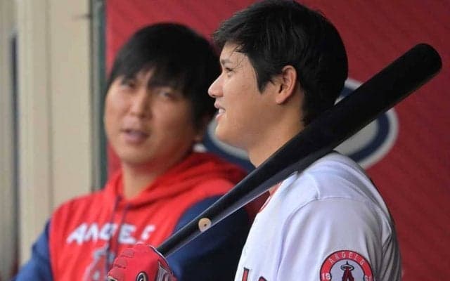 【MLB】大谷翔平が「楽しそう」　水原通訳らとの“はしゃぎ合い”が「スーパーほっこり」