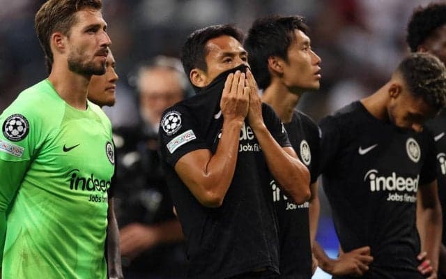 13年ぶりのCL出場の長谷部誠、「分析しなければ」と敗戦を反省もファンの声援に驚き「普通ではありえない」