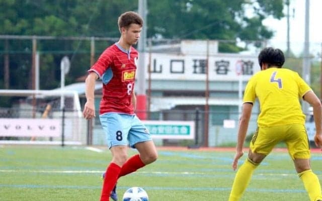 なぜウクライナ避難民が市川SCに？ 天国と地獄なデビュー戦を経て、サッカーがつなぐ夢