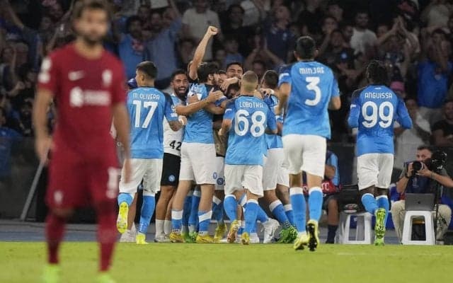 ｢あんなに強かったのに…｣リバプールがCL初戦でナポリに4失点で敗北! 優勝経験クラブがまたも初戦黒星…プレミア強豪を沈めた｢4ゴール｣