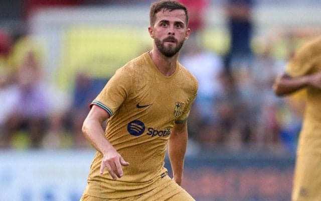 「何か違うものを期待していたけど…」夢のバルサ移籍も退団ピャニッチが感謝のメッセージ「ずっと光栄に思い続ける」