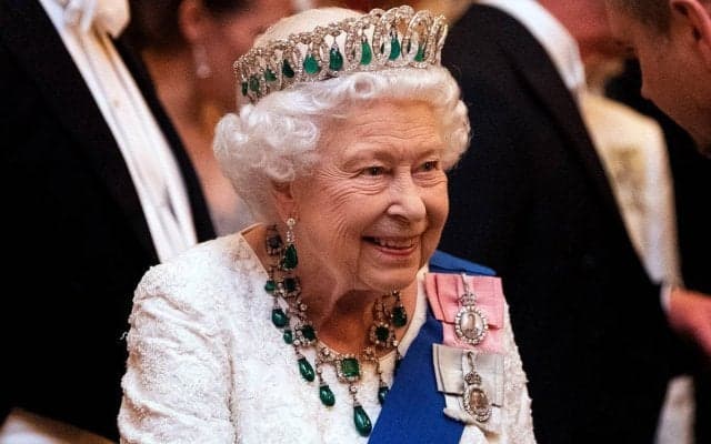 エリザベス女王が96歳で死去、サッカー協会やリーグ、各クラブが哀悼の意