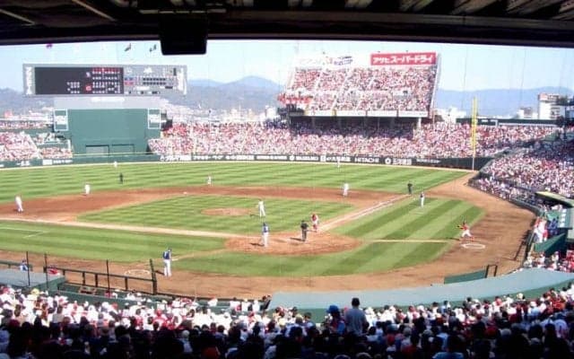 マツダスタジアムが進化を続ける理由。スタジアム・アリーナの専門家、上林功が語るスポーツの未来