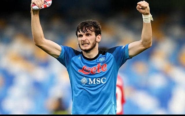 ナポリのニュースター、クワラツヘリアが8月のセリエA最優秀選手に