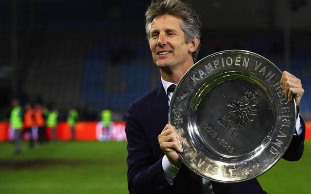 アヤックスがファン・デル・サールCEOと2025年まで契約延長、就任後にクラブは更なる飛躍