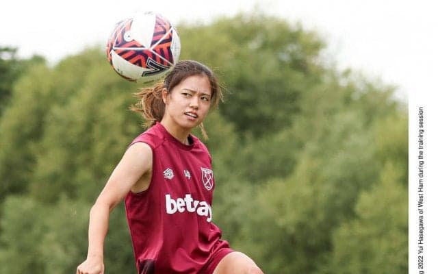 「マジかわえええ」マンチェスターC・長谷川唯が「移籍コメント動画」公開！  6.9万回再生の動画での「C’monシティ！」に「行くしかないって」とファン興奮！