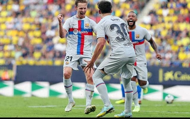 バルセロナがフレンキー先制弾に途中出場レヴィの1G1Aで快勝！　スタンドの急病人治療のため約40分の中断も…《ラ・リーガ》