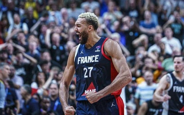 フランスがトルコに1点差で勝利しベスト8へ…ゴベアが20得点17リバウンドと大暴れ