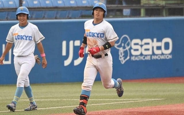 【大学野球】元気いいぞ東大、5年ぶり1試合2発　元アメフト部・異色の外野手が“自画自賛弾”