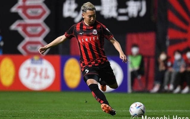 「こんなん誰が止めれるんや…」札幌DF福森晃斗の「ノーチャンスFK」が炸裂! 磐田戦での先制弾が話題