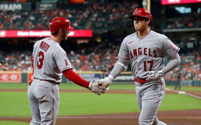 【MLB】大谷翔平は「人間じゃない」　片手1本でスタンドインの34号に「なんで入るの？」