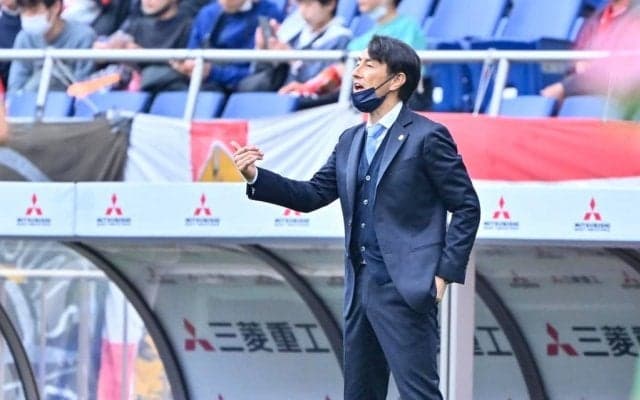 【J2「首位交代」】仙台、新監督初戦「黒星」で“ドロ沼5連敗”！守備陣奮闘も「J1昇格」のライバル・大分に「完敗」!!「色」を見せた伊藤彰監督「もっともっとゴール前へ」(2)