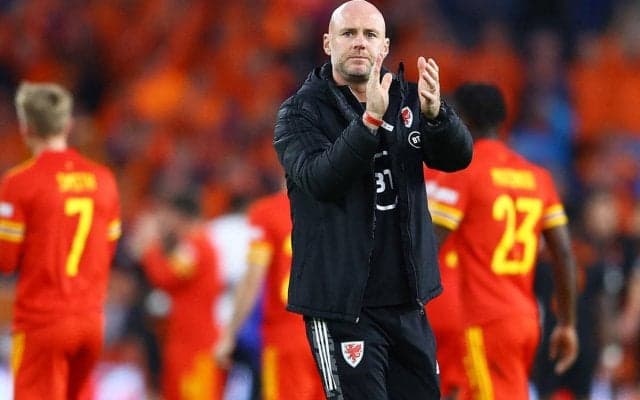 ギグス前監督の不祥事で暫定指揮も64年ぶりのW杯出場権を獲得…ウェールズ代表のページ監督が新たに4年契約