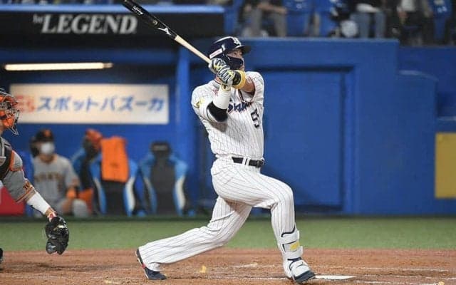 村上宗隆、バースに並ぶ54号　王貞治まであと1…巨人・菅野から4試合ぶり、歴代5位弾