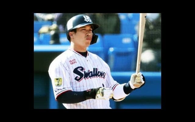 ヤクルト・山田哲人が苦しんだ最大の原因は村上宗隆。「ライバル心がスイングを狂わせた」と名コーチ伊勢孝夫が指摘