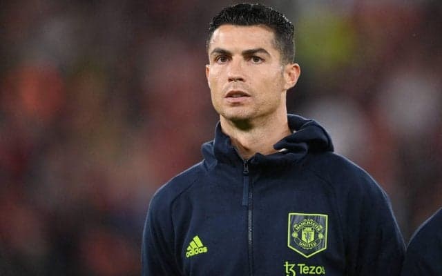 「キングだ」C・ロナウドの“ピンクサングラス”ショットが反響！マルセロだけは「冗談はやめてくれ笑」