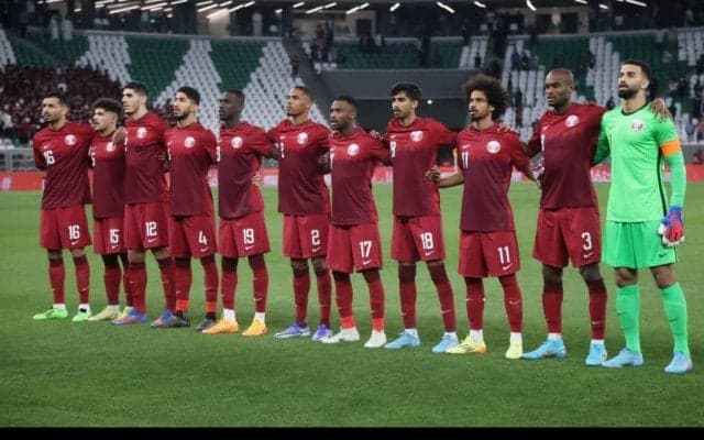 「我が国の勝利だ！」カタールが自国開催W杯の「新ユニフォーム」発表で、ファンが勝利宣言！ 赤と白のシンプルなデザインが好評！