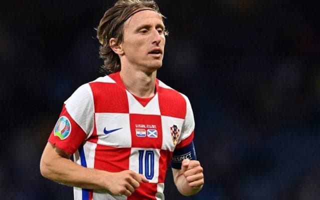 「ショック」「史上最悪」クロアチア代表のW杯ユニ、伝統の市松模様が不均衡なホームは酷評の嵐…アウェイには好意的意見