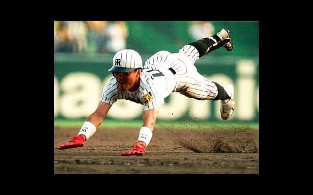 亀山努のトレードマークとなった「ヘッドスライディング」は真弓明信への一途な思いからだった