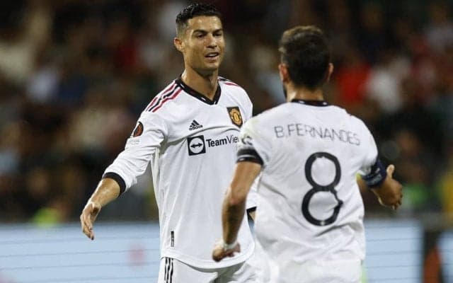 ｢何が悪い｣!? C・ロナウドがHTに女性ファンからの写真撮影を拒否!! ｢なぜこういう態度を取るのか｣や｢彼を責めるな｣など賛否両論の声続々