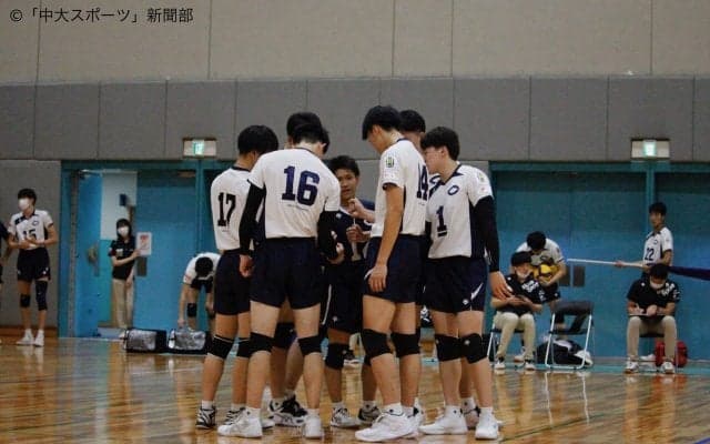 冷静な追い上げを見せ今季リーグ３勝目！─関東大学バレーボール連盟 男子1部秋季リーグ戦　対国武大