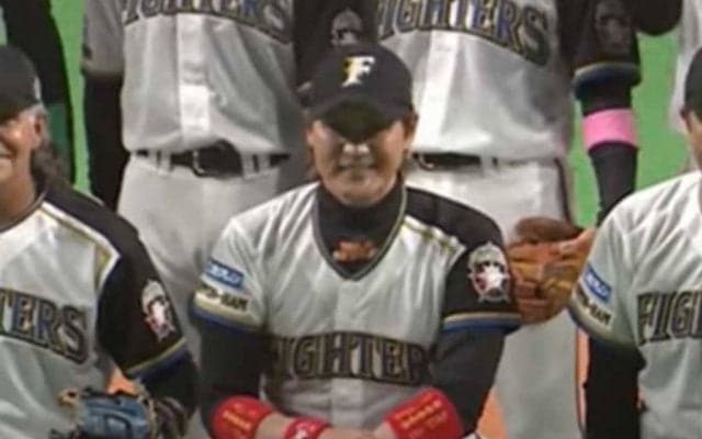 外野手・新庄と「並んでるだけで感動」　ハム“伝説の集結”が「現役行ける見た目」