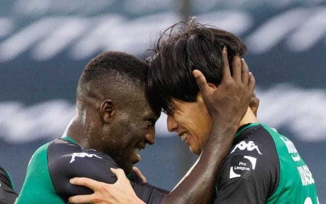 「らしさ全開」「あやせすぎる」FW上田綺世が「完璧裏抜け＆技ありシュート」のゴール決める！ 今季2ゴール目で、大迫不在の日本代表に朗報弾！