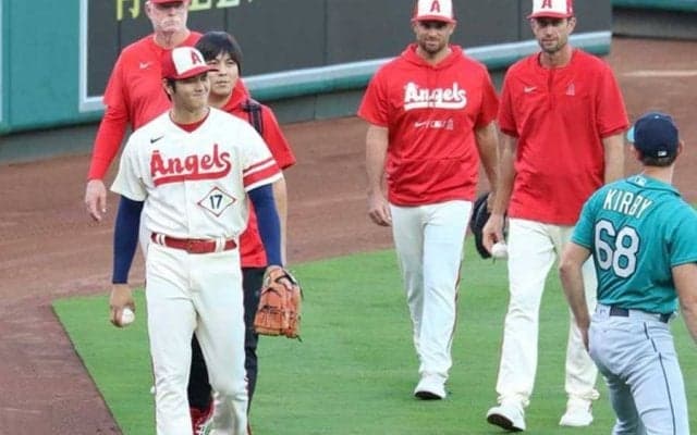 【MLB】大谷翔平、投げ合う敵投手に「神対応発動」　試合前に送った“合図”が「人たらし」