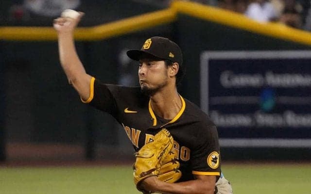 ダルビッシュ6回0封15勝目　リーグ最多QSに米記者喝采「またもや素晴らしい先発飾った」