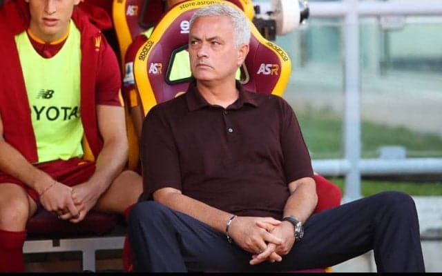 「選手に倒れろと言い始めなければならない」敗北のモウリーニョ監督が審判のPK判定に激怒