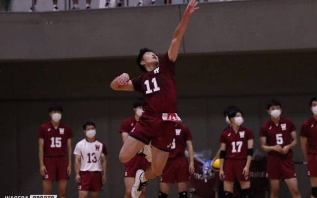 サーブやクイックが奏功し、日大に勝利！