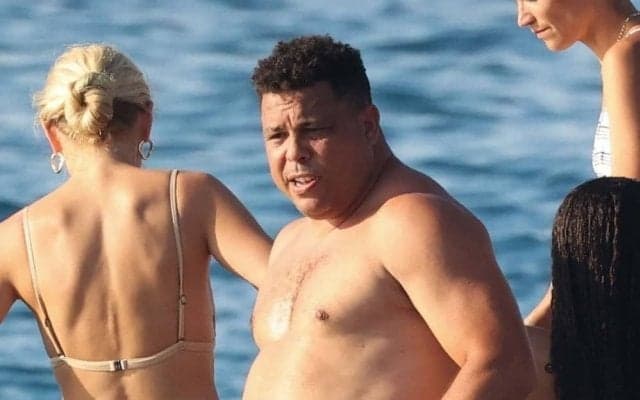 C・ロナウドより「元祖ロナウド」！ かつての「怪物」の華麗な”マジックプレー”に14万「いいね!」と称賛相次ぐ