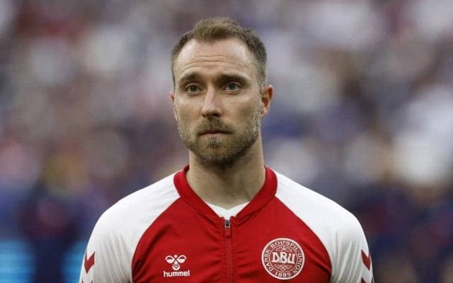 「これは痺れる」「優勝」カタールW杯出場国のデンマーク代表が「新ユニフォーム」発表! 「ユーロ1992」のキットをオマージュしたデザインにファン歓喜