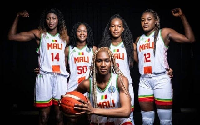 【W杯対戦国紹介】日本代表の初戦の相手は「母国の未来」を背負う20歳のエース、シカ・コネを擁するマリ