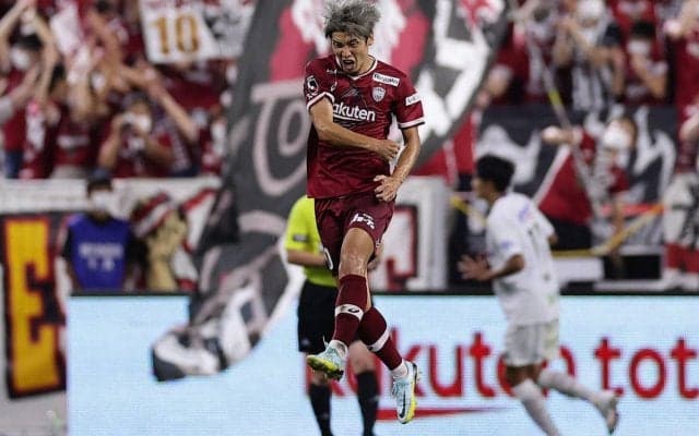 「これは間違いなし」J1第30節のTOPゴールは『半端ない劇的逆転弾！！』「まだまだ鳥肌立つ」