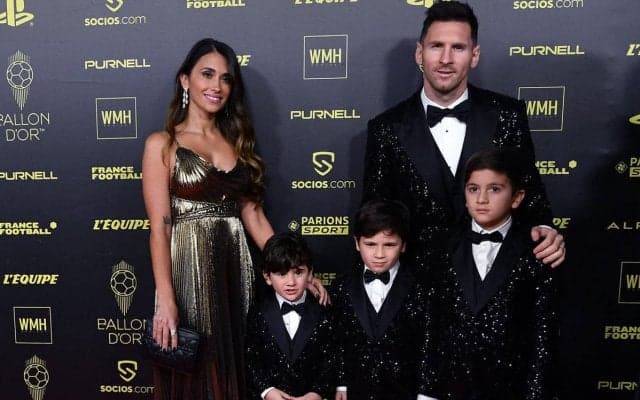 満面の笑み！メッシの次男が父のトレーディングカードをゲット「お父さんが史上最高だと知っている」