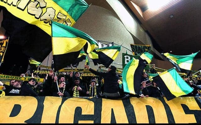 ナントが“ジョーカー契約”でメスDFセントンゼを獲得