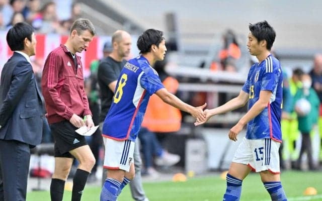 SNS上で日本代表選手たちに相次ぐ称賛！ 原口元気の鎌田大地へのシュールな一言が見逃せない!……斎藤工ら芸能界からの反応も