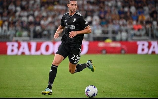 ラビオが来夏、フリーでPSG復帰か