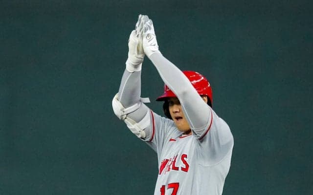 【MLB】大谷翔平、2点タイムリーと珍プレー“二塁打”で10試合連続ヒット　2年連続100打点へ残り8