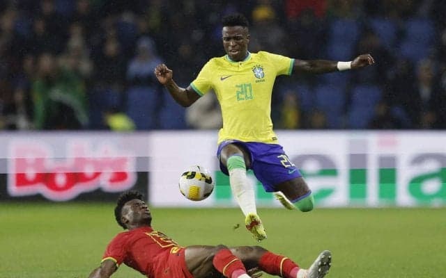 「モドリッチから影響受けてる」マドリードFWヴィニシウスが「鮮やかアウトサイドクロス」で決定機創出! 「1.3万いいね」のスーパープレー