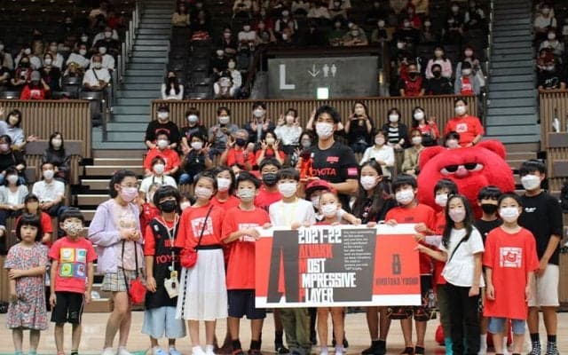 ファンが企画し、ファンが選ぶチーム非公式の『2021－22 ALVARK MIP』は“俺たちの吉井”裕鷹に決定