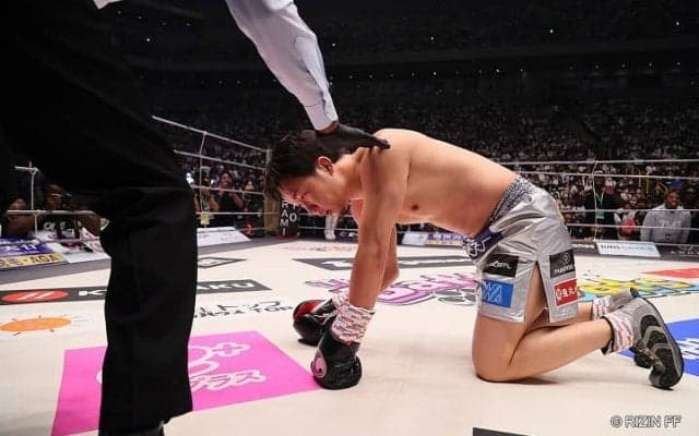 「なんであれで倒れたのか謎」朝倉未来、メイウェザー戦のKO負けシーンは記憶おぼろ「すべてのレベルが異次元」と脱帽も