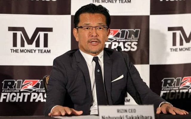 「日本人の恥」RIZIN榊原CEOがメイウェザーへの”花束投げ捨て”を謝罪「品性下劣な男をリングに上げてすいません」