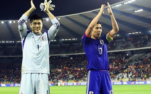 「さすがの風格」「監督とGKコーチの図」川島永嗣が帯同中の長谷部誠との2ショットにファンも感激「なんの違和感もなくいる」