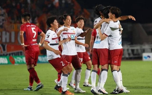 「すんげえの見た」と1日で約6万2000回再生！ J2で生まれたゴラッソは、元日本代表も諦めるしかない\"強烈な一撃\"