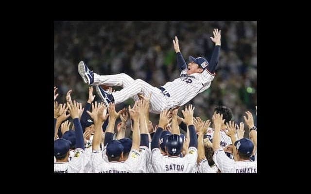 ヤクルト劇的勝利で連覇達成。レジェンドOBが語る「2022年のスワローズ」「高津采配の妙」「村上宗隆の存在感」
